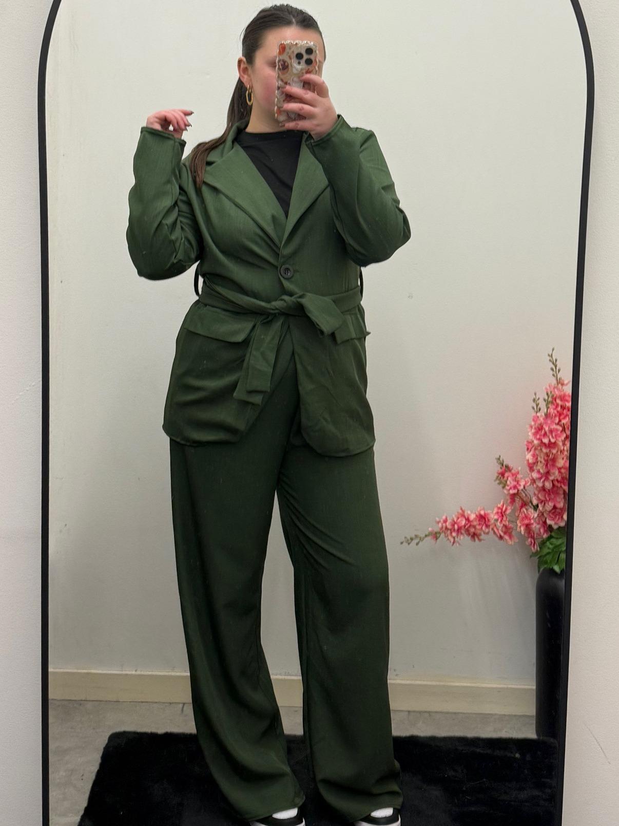 Ensemble 2 pièces blazer ceinturé & pantalon