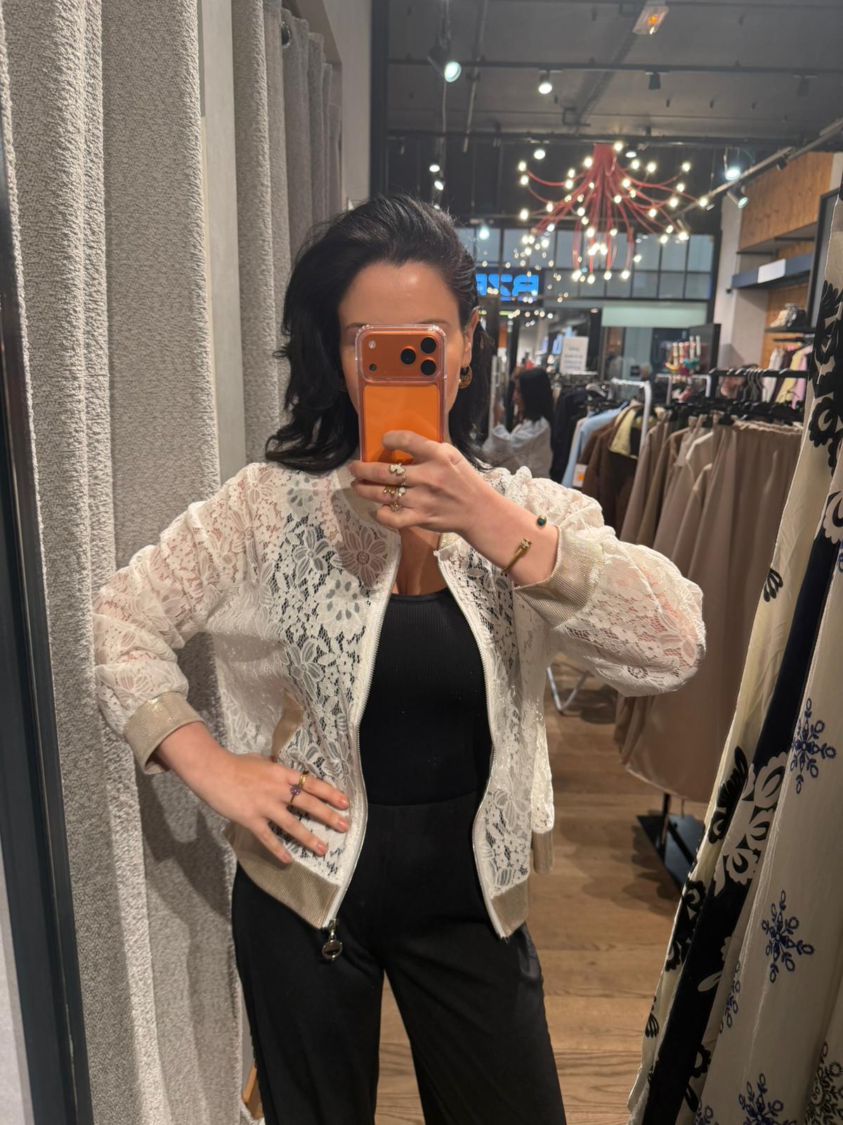 Veste en dentelle
