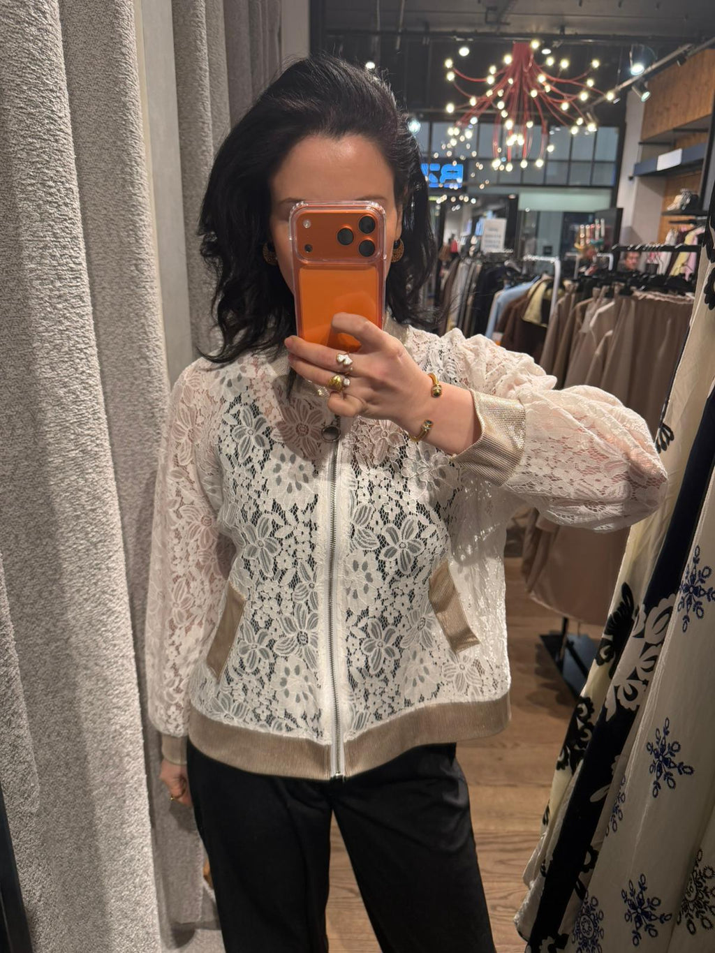 Veste en dentelle