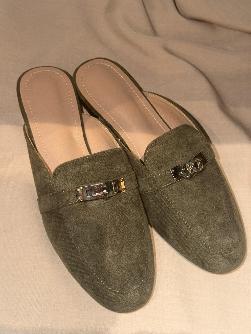 Mules mocassin ouvertes